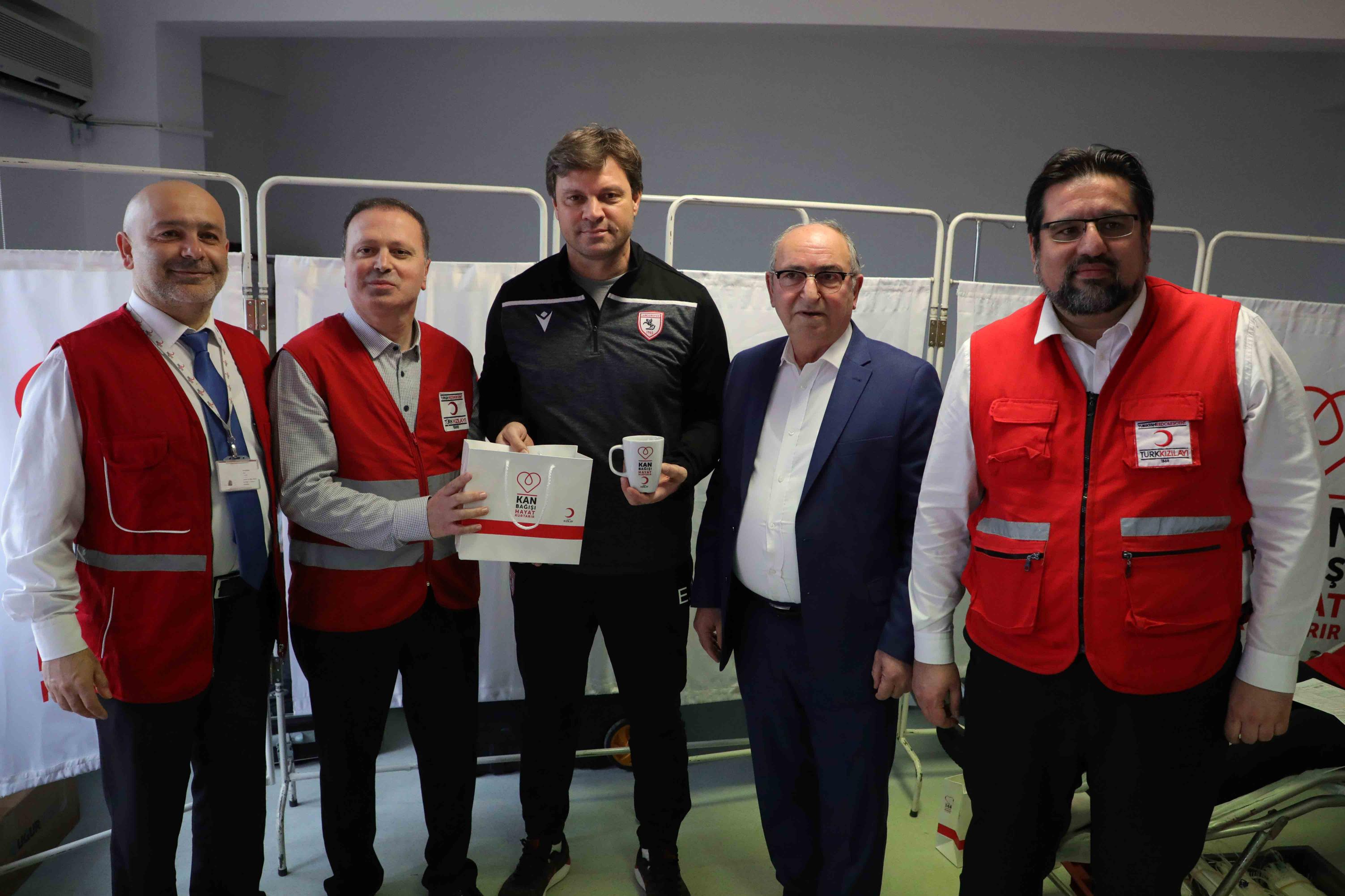 KULÜBÜMÜZDEN KIZILAY’A KAN BAĞIŞI
