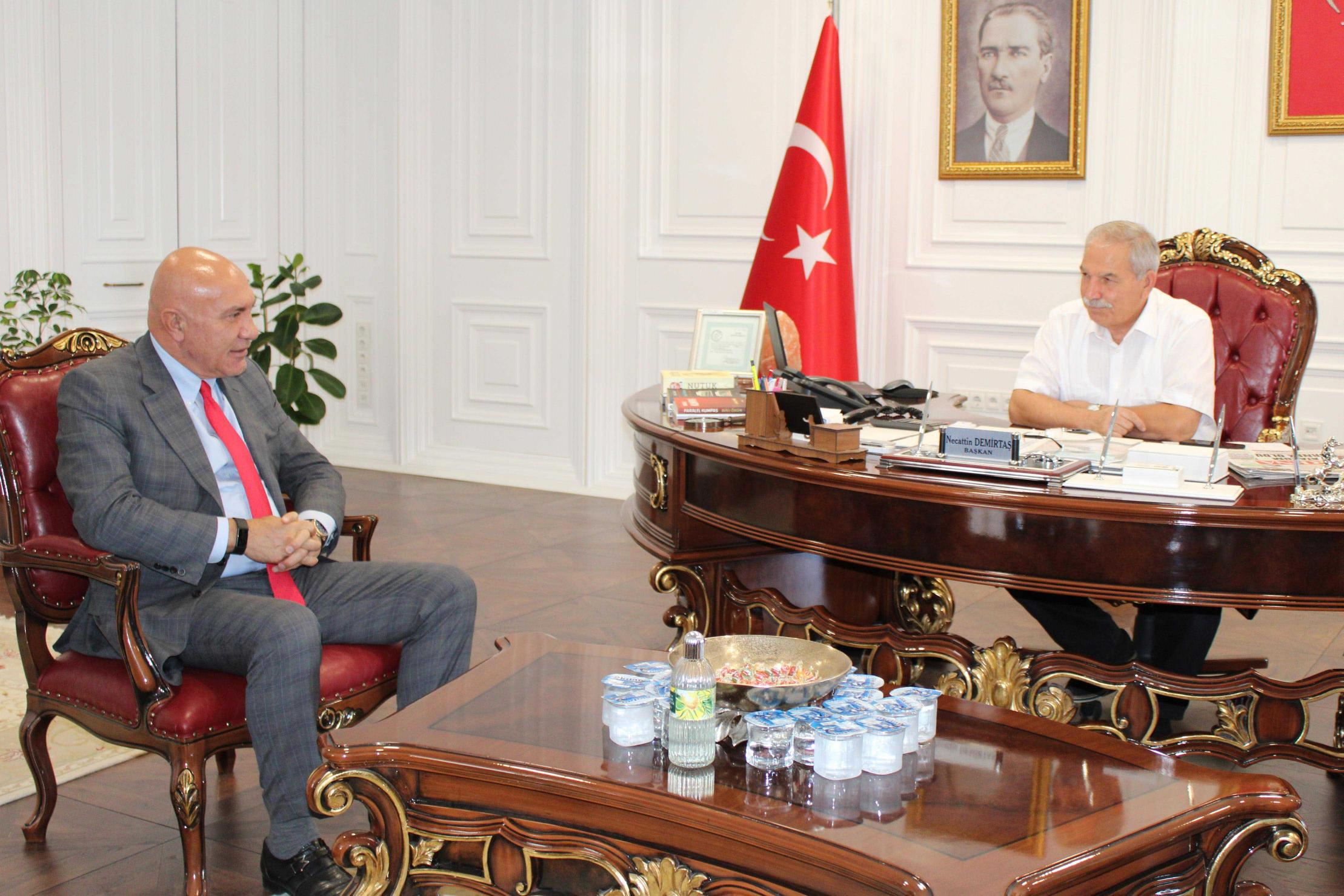 BAŞKANIMIZDAN İLKADIM BELEDİYESİ'NE ZİYARET