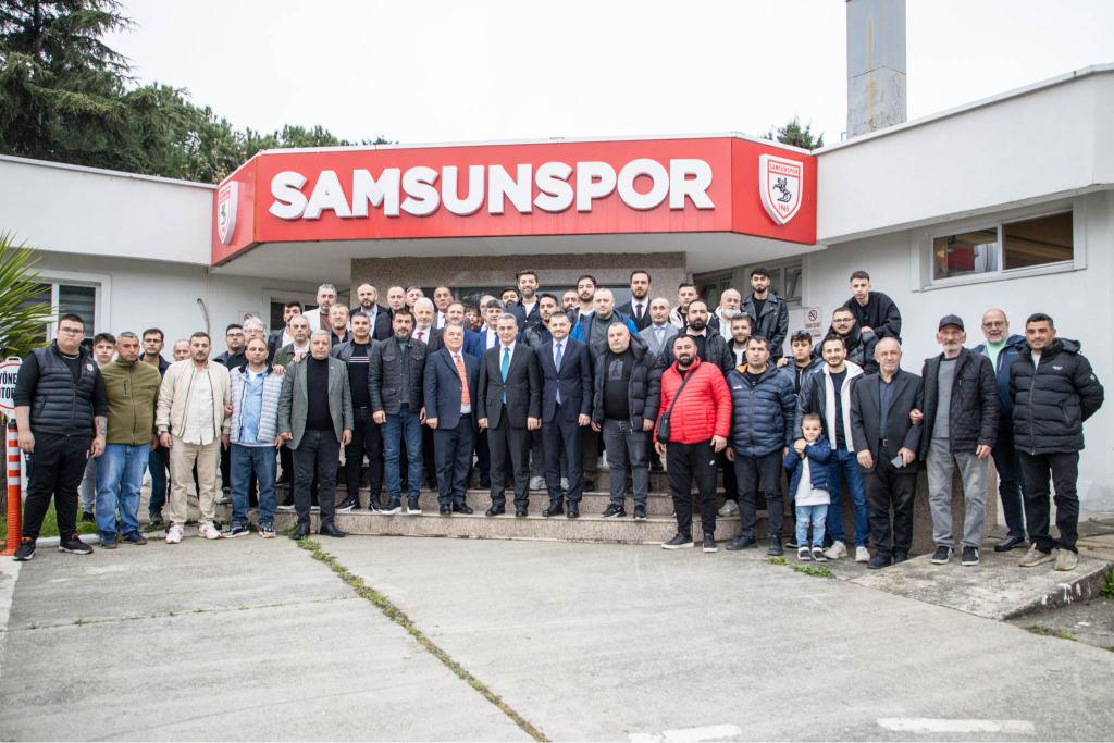 SAMSUNSPOR'DA BAYRAMLAŞMA
