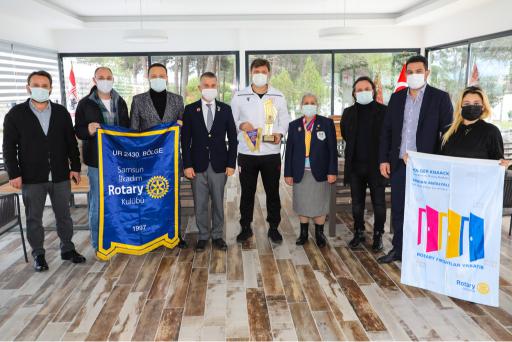 ROTARY KULÜBÜ’NDEN ERTUĞRUL SAĞLAM’A ‘MESLEK BAŞARI ÖDÜLÜ’