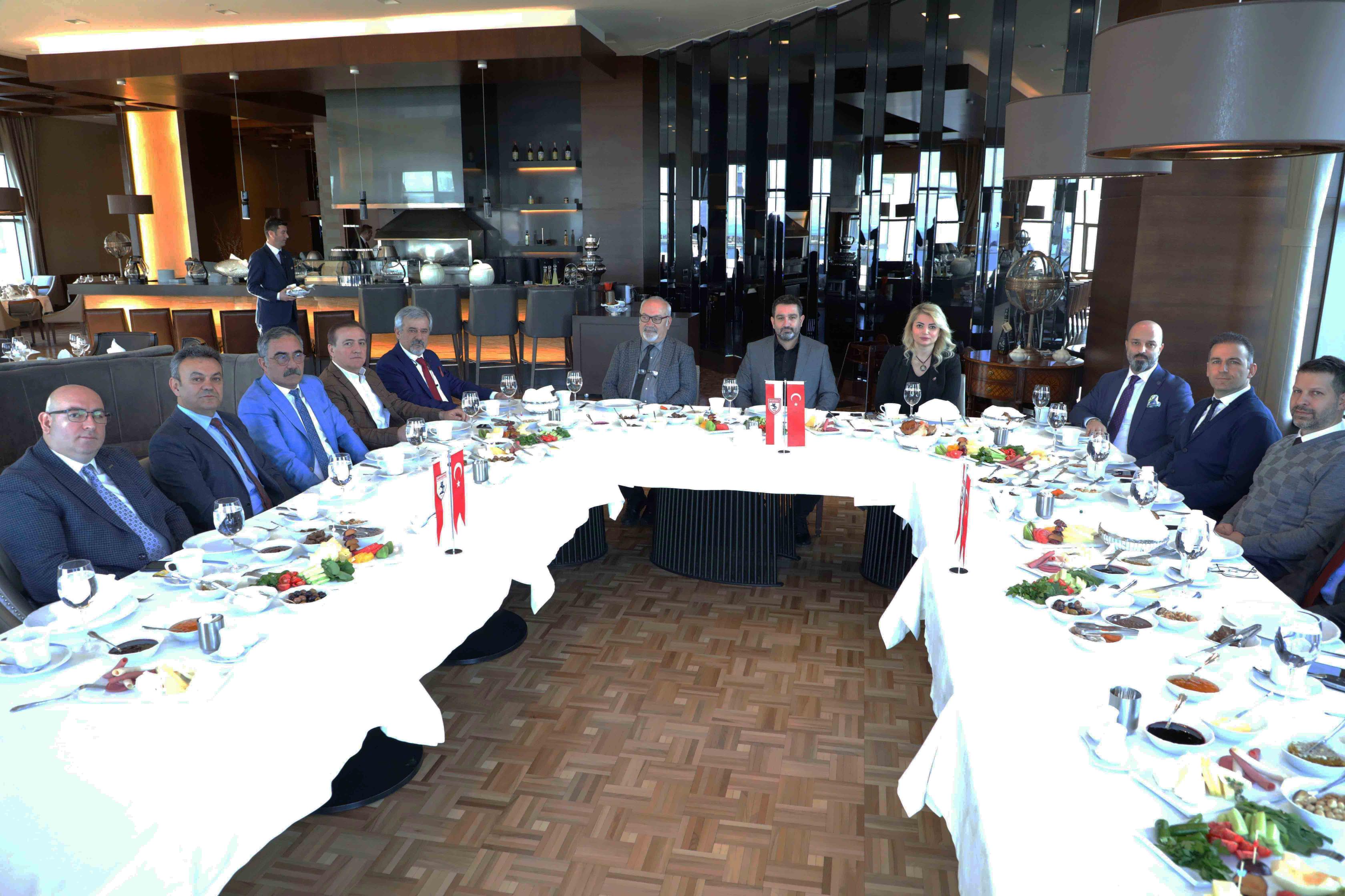KULÜBÜMÜZ ODA BAŞKANLARI VE STK’LARLA BİR ARAYA GELDİ