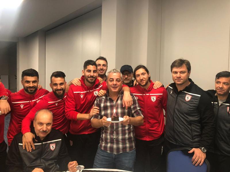 NEDİM ÖZTÜRK'E SÜRPRİZ DOĞUM GÜNÜ