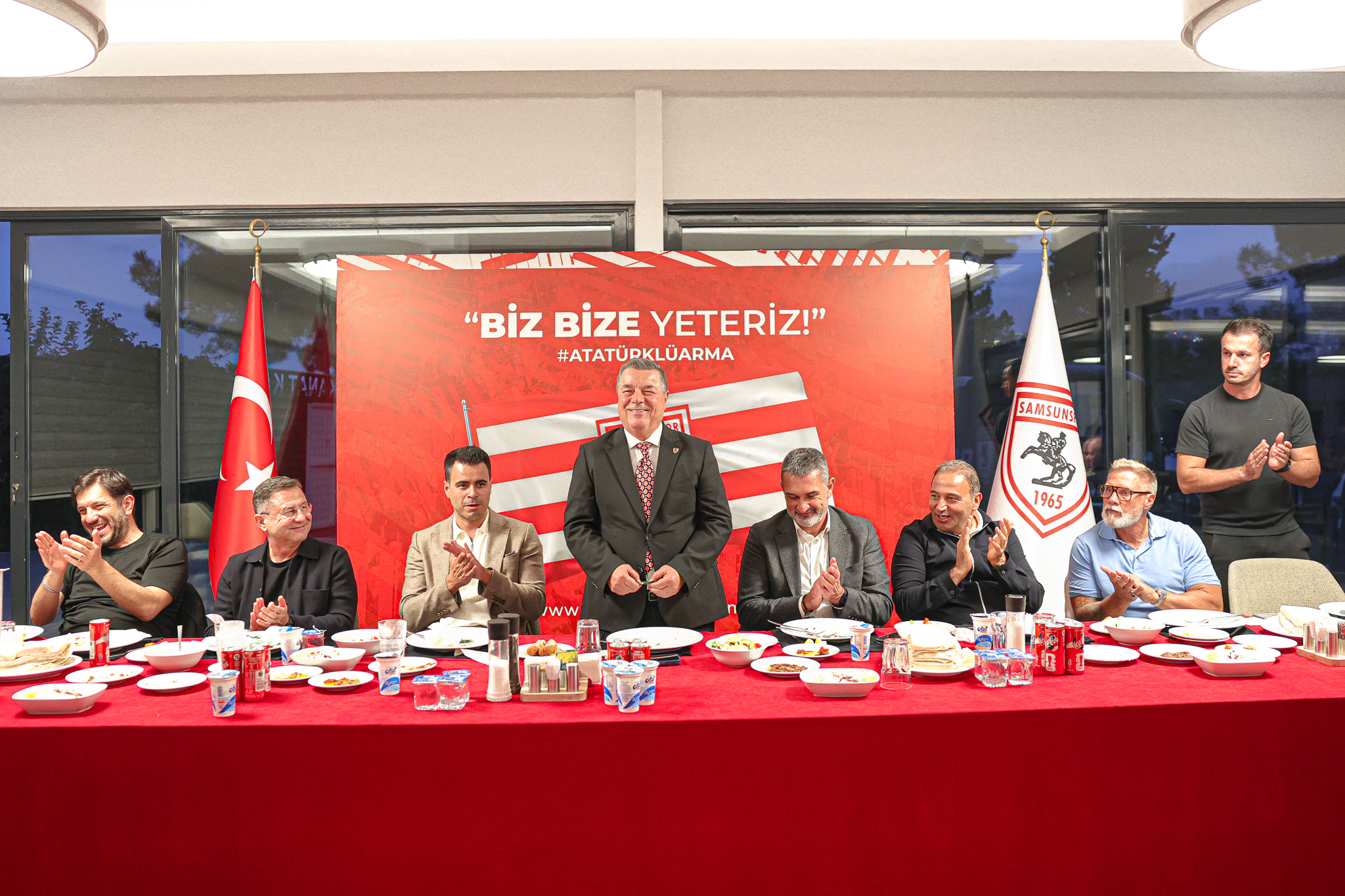 TAKIMIMIZ AİLE YEMEĞİNDE BİR ARAYA GELDİ